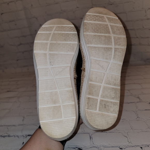 Clarks Blue Suede Tennis Shoes Size 6 - Picture 5 of 6